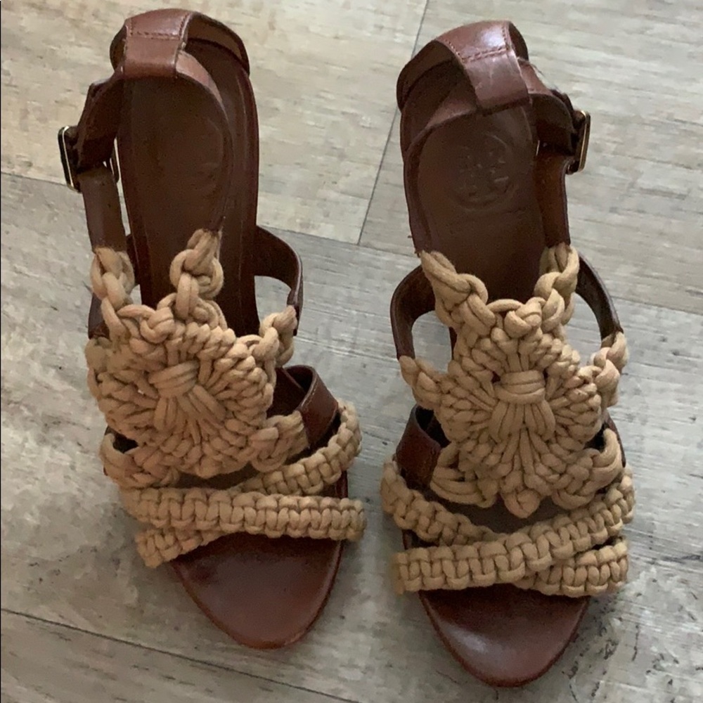Tory Burch Brown and tan heel